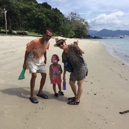 Wild Pasir Panjang Hotel Pulau Tuba Bagian luar foto