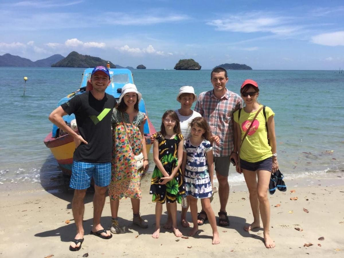 Wild Pasir Panjang Hotel Pulau Tuba Bagian luar foto