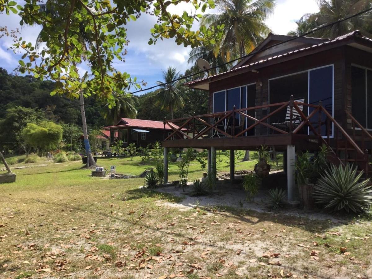 Wild Pasir Panjang Hotel Pulau Tuba Bagian luar foto