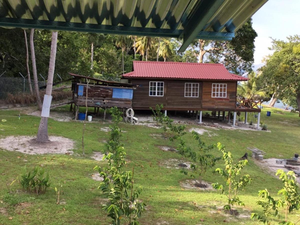 Wild Pasir Panjang Hotel Pulau Tuba Bagian luar foto