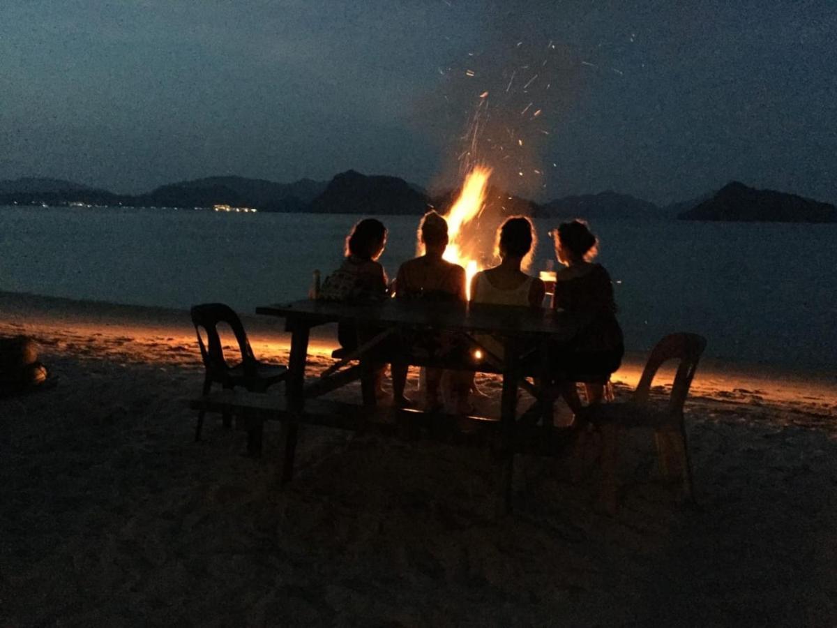 Wild Pasir Panjang Hotel Pulau Tuba Bagian luar foto