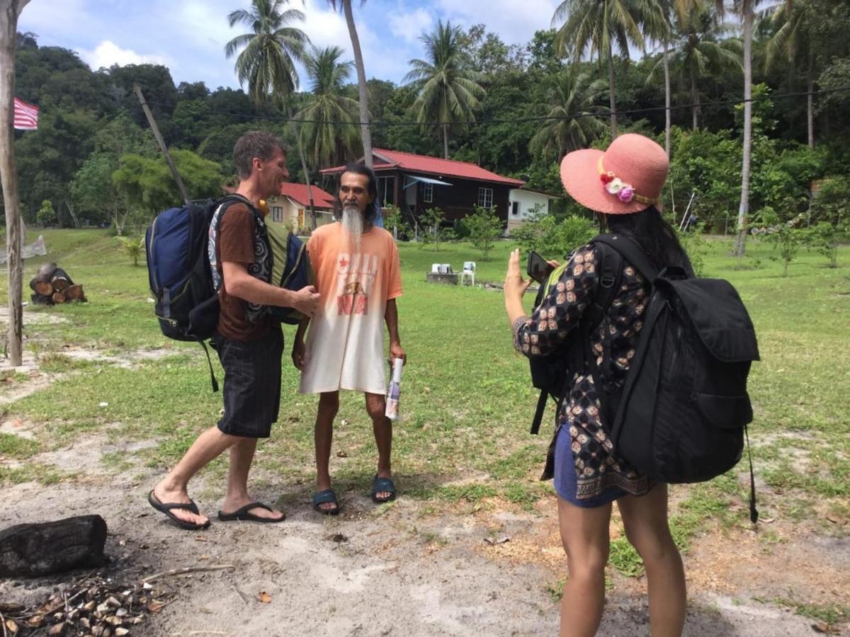 Wild Pasir Panjang Hotel Pulau Tuba Bagian luar foto