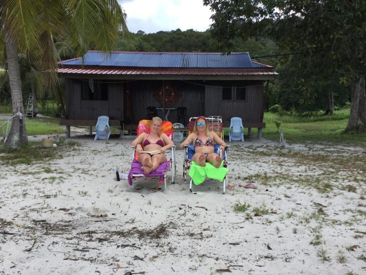 Wild Pasir Panjang Hotel Pulau Tuba Bagian luar foto